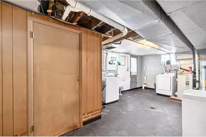 710 Santone Drive, Hempfield Township, PA 15601 - Photo 32