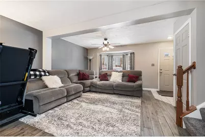 747 Parkridge Ln, Moon/Crescent Twp, PA 15108 - Photo 4