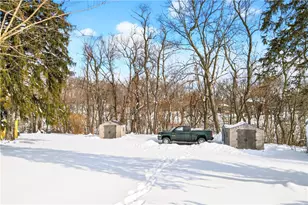 102 Lafayette Dr, Center Township, PA 15061 - Photo 32