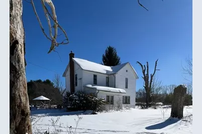 2029 Perry, Springfield Township, PA 16156 - Photo 4