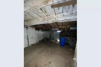 2029 Perry, Springfield Township, PA 16156 - Photo 20