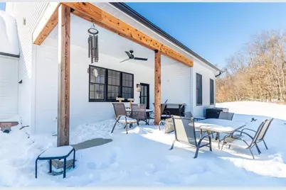 131 Conerty, Donegal, PA 16025 - Photo 8