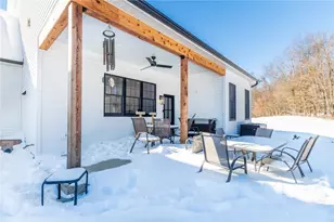 131 Conerty, Donegal, PA 16025 - Photo 8