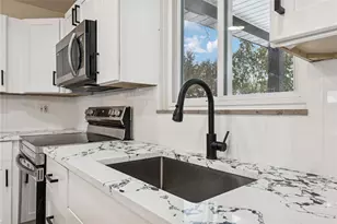 1842 Graham Blvd, Pittsburgh, PA 15235 - Photo 12