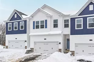 142 Scotland Ln, Harmony Boro, PA 16037 - Photo 2