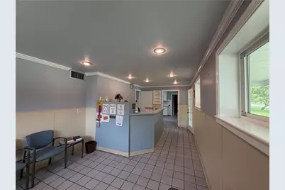 129 S Buhl Farm Drive, Hermitage, PA 16148 - Photo 8