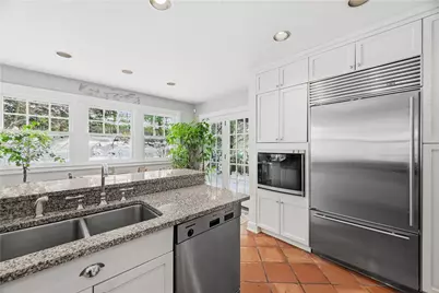 151 W Hutchinson, Pittsburgh, PA 15218 - Photo 18