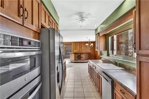 9342 Springfield Dr, Pittsburgh, PA 15101 - Photo 14