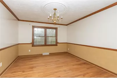 1045 Redoak Dr, Penn Twp, PA 15636 - Photo 10