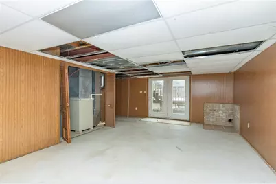 1045 Redoak Dr, Penn Twp, PA 15636 - Photo 22