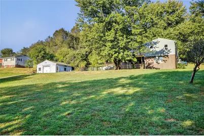 208 McCleary Rd, Raccoon Township, PA 15050 - Photo 2