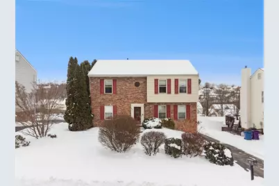 440 Shelbourne Dr, Pittsburgh, PA 15239 - Photo 2