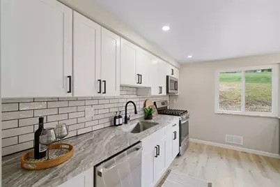 185 Grouse Dr, Elizabeth Twp/Boro, PA 15037 - Photo 8