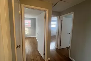 8239 Elaine Dr, Pittsburgh, PA 15237 - Photo 10