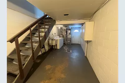 8239 Elaine Dr, Pittsburgh, PA 15237 - Photo 16