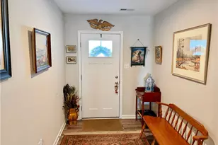 1008 Colonial Dr, Menallen Township, PA 15401 - Photo 6