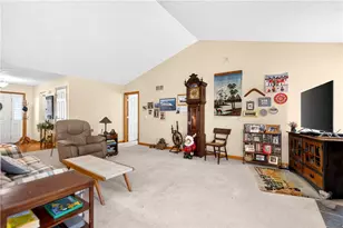 181 Pigeon Creek Rd, North Bethlehem, PA 15330 - Photo 4