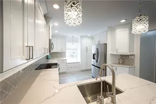 9529 Charley Dr, Pittsburgh, PA 15209 - Photo 2