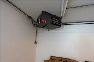 9529 Charley Dr, Pittsburgh, PA 15209 - Photo 34