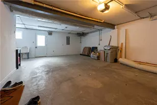 9529 Charley Dr, Pittsburgh, PA 15209 - Photo 32