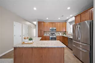 621 Old Glory Ln, Economy, PA 15042 - Photo 4