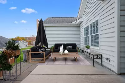 621 Old Glory Ln, Economy, PA 15042 - Photo 10