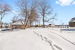 3409 Brownsville Rd, Pittsburgh, PA 15227 - Photo 28