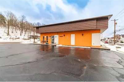 570 Hill St, Manor Township, PA 16236 - Photo 20