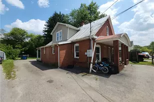 8 Elm St, Bessemer, PA 16112 - Photo 2