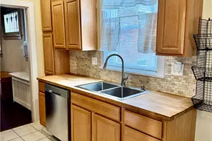 2812 Brentwood Ave, Pittsburgh, PA 15227 - Photo 10