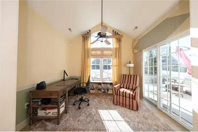 408 Independence Ln #211, Economy, PA 15042 - Photo 8