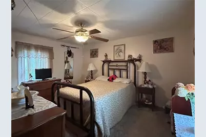 42 Walnut Ave, Dunbar, PA 15431 - Photo 16
