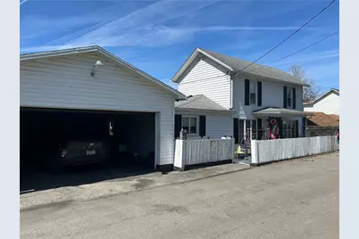 42 Walnut Ave, Dunbar, PA 15431 - Photo 4