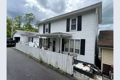 42 Walnut Ave, Dunbar, PA 15431 - Photo 2