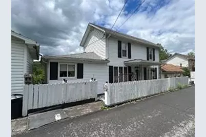 42 Walnut Ave, Dunbar, PA 15431 - Photo 1