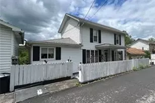 42 Walnut Ave, Dunbar, PA 15431 - Photo 1