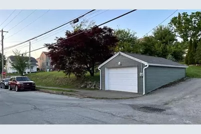 701 Fairmont St, Latrobe, PA 15650 - Photo 1
