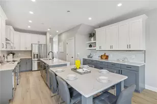 237 N Aiken Ave, Pittsburgh, PA 15206 - Photo 10