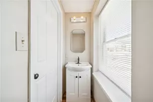 107 Ligonier Ln, Pittsburgh, PA 15068 - Photo 14