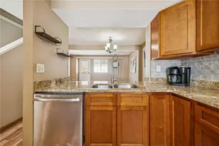 107 Ligonier Ln, Pittsburgh, PA 15068 - Photo 12