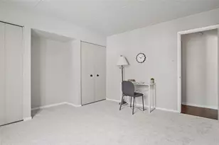 2160 Greentree Rd, Scott Township, PA 15220 - Photo 28