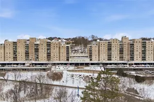 2160 Greentree Rd, Scott Township, PA 15220 - Photo 2