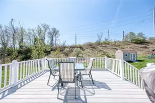 120 Lee Ann Ct, Pittsburgh, PA 15239 - Photo 4