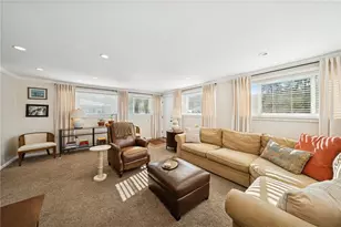 3702 Gleneagle Dr, Murrysville, PA 15668 - Photo 8