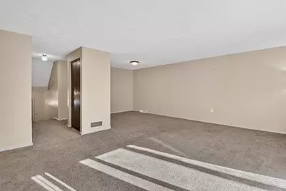 10 McKinley Sq, Coraopolis, PA 15108 - Photo 8