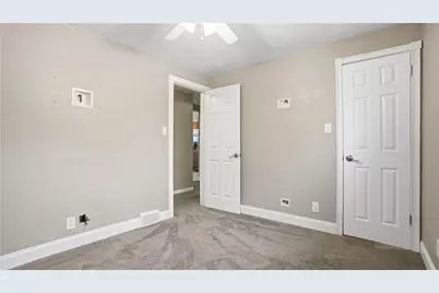 1297 Hillview Dr, North Huntingdon, PA 15642 - Photo 20