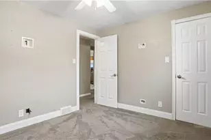 1297 Hillview Dr, North Huntingdon, PA 15642 - Photo 20