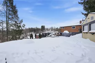 1297 Hillview Dr, North Huntingdon, PA 15642 - Photo 32