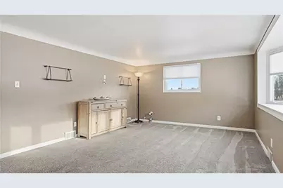 1297 Hillview Dr, North Huntingdon, PA 15642 - Photo 6