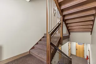 1822 Harcum Wy, Pittsburgh, PA 15203 - Photo 4